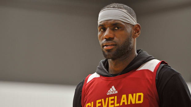 lebron-james-dirty-laundry-cavs.jpg